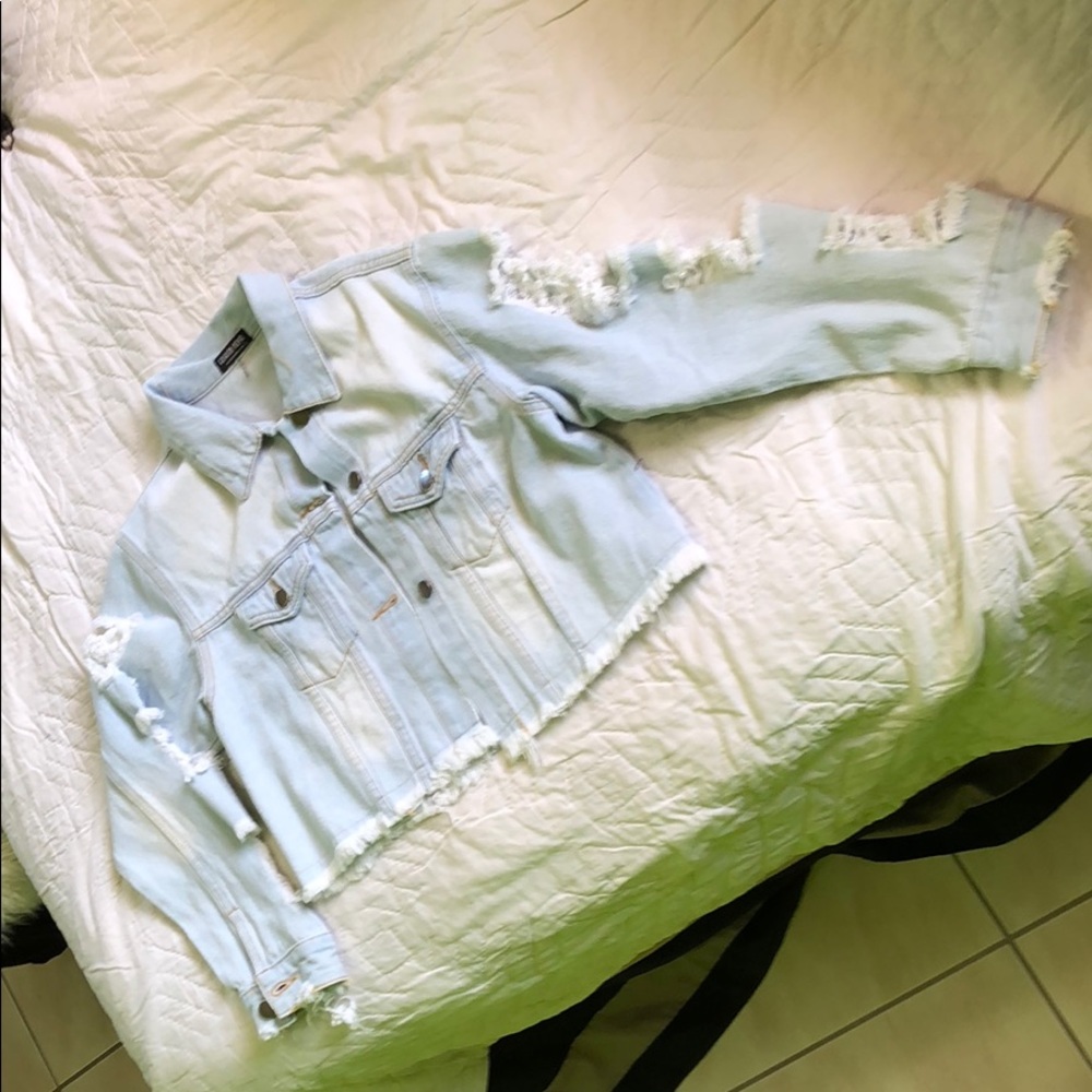 Light Wash Frayed Jean Jacket